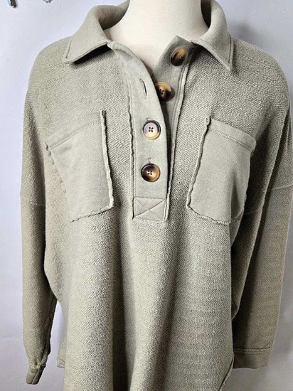 American Eagle Textured Collared Oversize Pullover in Light Green Size Small